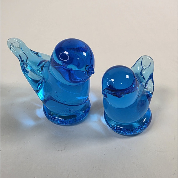 Set of 2 Leo Ward Happy Little Bluebirds Signed Dated 1991 Titan Art Glass - Picture 5 of 10